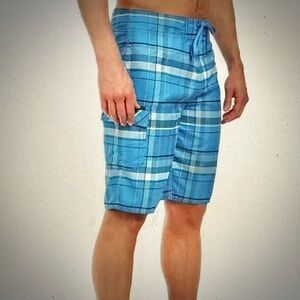 O'Neill Men's Blue Plaid Swim Board Shorts